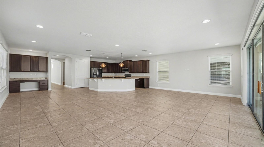 KISSIMMEE, Florida 34747, 5 Bedrooms Bedrooms, ,4 BathroomsBathrooms,Residential,For Sale,MINTON,0,MFRO6385896