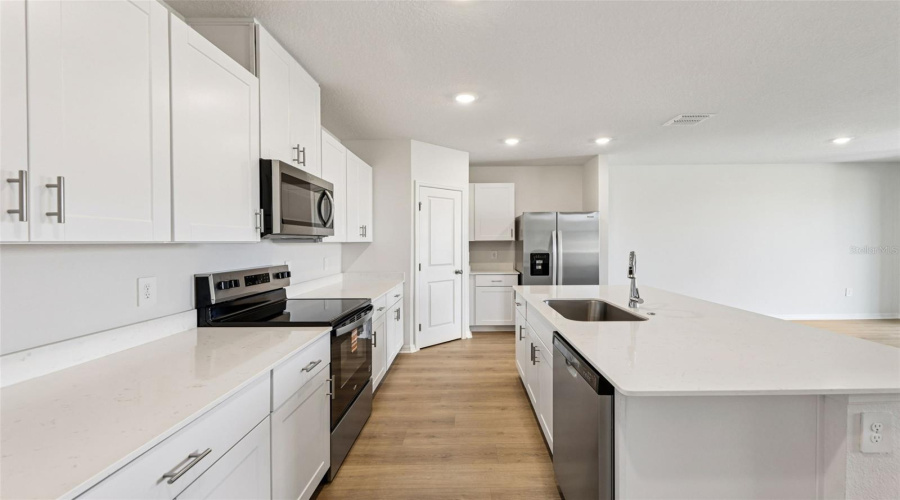 DAVENPORT, Florida 33837, 4 Bedrooms Bedrooms, ,2 BathroomsBathrooms,Residential,For Sale,MUD CANYON,0,MFRO6358401