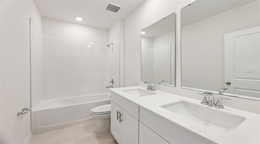 DAVENPORT, Florida 33837, 4 Bedrooms Bedrooms, ,2 BathroomsBathrooms,Residential,For Sale,MUD CANYON,0,MFRO6358401