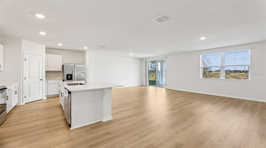 DAVENPORT, Florida 33837, 4 Bedrooms Bedrooms, ,2 BathroomsBathrooms,Residential,For Sale,MUD CANYON,0,MFRO6358401