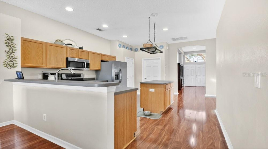 DAVENPORT, Florida 33897, 3 Bedrooms Bedrooms, ,2 BathroomsBathrooms,Residential,For Sale,RESTON,0,MFRO6385784