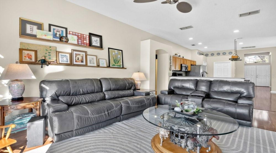 DAVENPORT, Florida 33897, 3 Bedrooms Bedrooms, ,2 BathroomsBathrooms,Residential,For Sale,RESTON,0,MFRO6385784