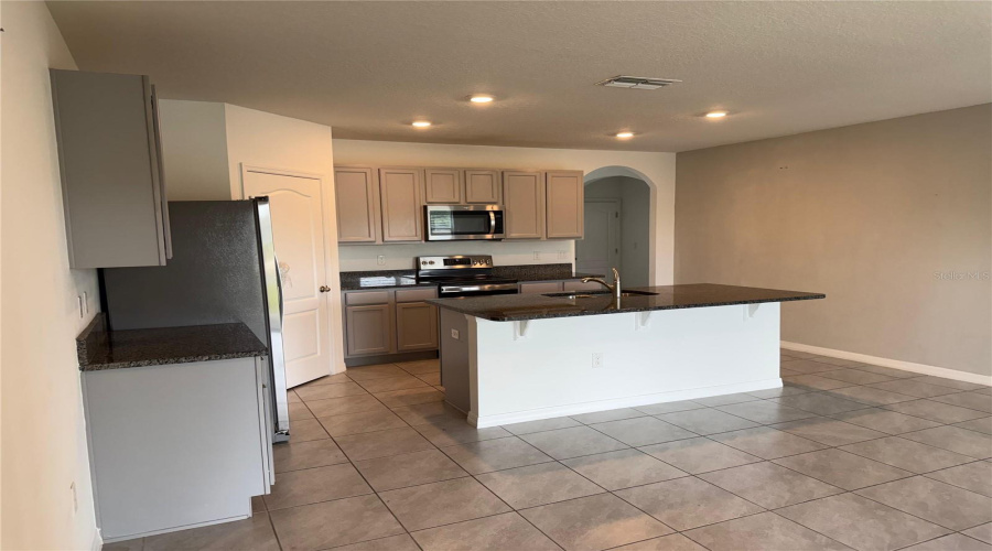 DAVENPORT, Florida 33837, 4 Bedrooms Bedrooms, ,2 BathroomsBathrooms,Residential,For Sale,NICKEN,0,MFRS5144717