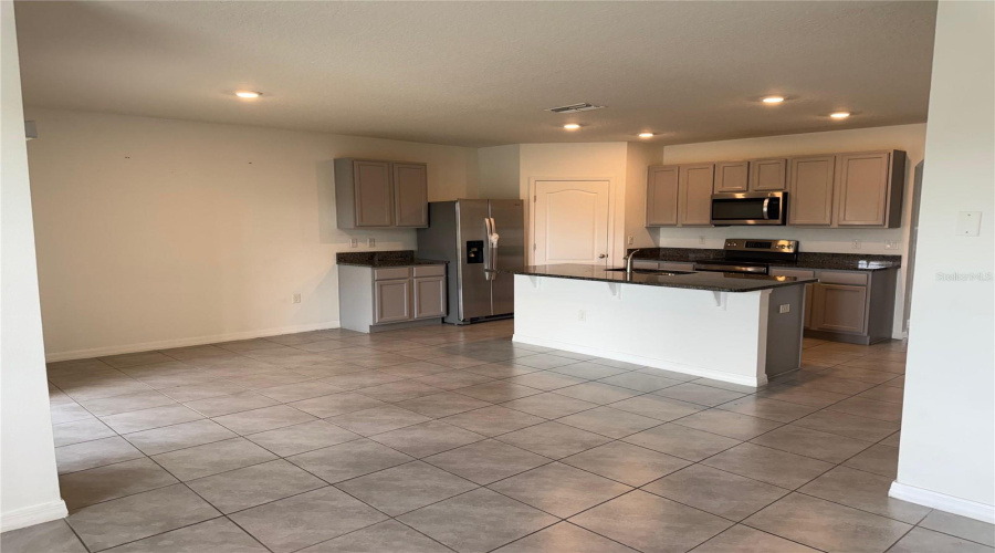 DAVENPORT, Florida 33837, 4 Bedrooms Bedrooms, ,2 BathroomsBathrooms,Residential,For Sale,NICKEN,0,MFRS5144717