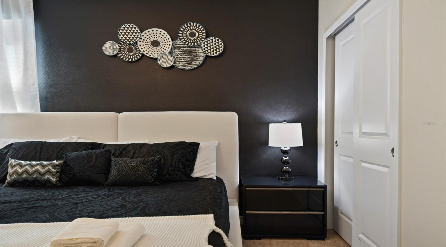 DAVENPORT, Florida 33897, 6 Bedrooms Bedrooms, ,4 BathroomsBathrooms,Residential,For Sale,KAIPO,0,MFRO6385800