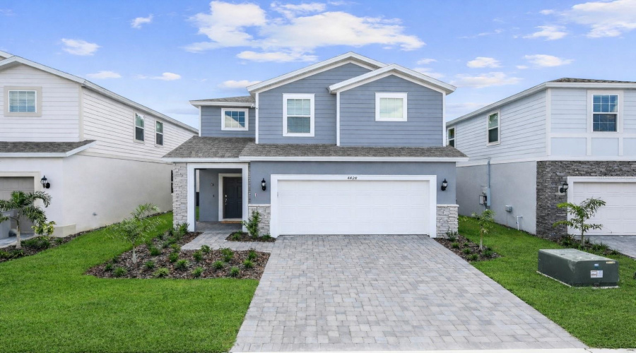 DAVENPORT, Florida 33897, 6 Bedrooms Bedrooms, ,4 BathroomsBathrooms,Residential,For Sale,KAIPO,0,MFRO6385800