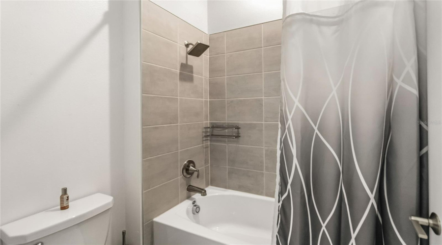 DAVENPORT, Florida 33837, 4 Bedrooms Bedrooms, ,3 BathroomsBathrooms,Residential,For Sale,EASTMINSTER,0,MFRO6383134