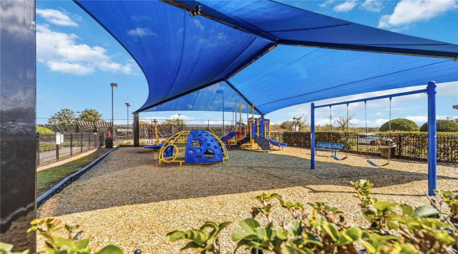 DAVENPORT, Florida 33837, 4 Bedrooms Bedrooms, ,3 BathroomsBathrooms,Residential,For Sale,EASTMINSTER,0,MFRO6383134