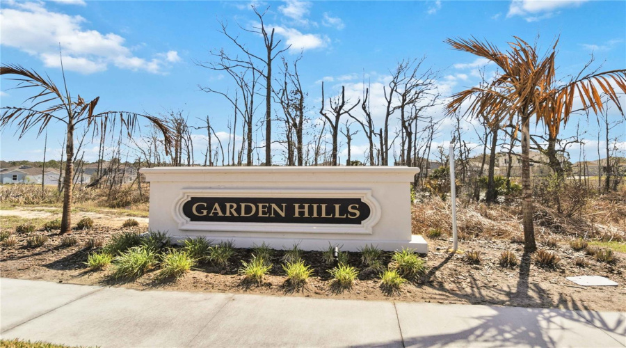 DAVENPORT, Florida 33837, 4 Bedrooms Bedrooms, ,3 BathroomsBathrooms,Residential,For Sale,EASTMINSTER,0,MFRO6383134