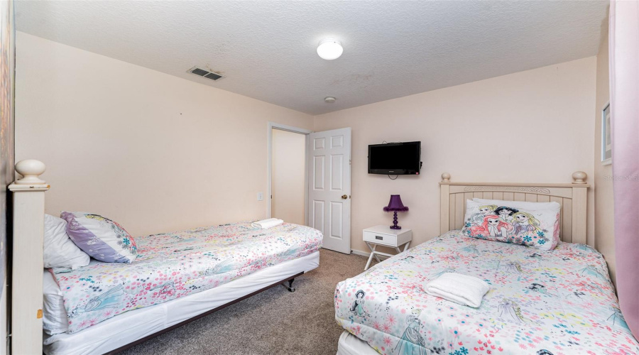 KISSIMMEE, Florida 34747, 4 Bedrooms Bedrooms, ,2 BathroomsBathrooms,Residential,For Sale,WYNDHAM PALMS,0,MFRS5136338