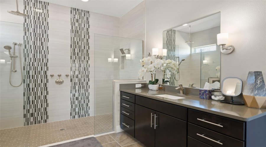 KISSIMMEE, Florida 34747, 3 Bedrooms Bedrooms, ,2 BathroomsBathrooms,Residential,For Sale,ANTILLES CLUB,0,MFRO6384009