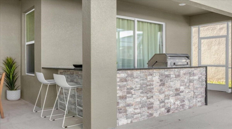 DAVENPORT, Florida 33896, 6 Bedrooms Bedrooms, ,5 BathroomsBathrooms,Residential,For Sale,PLAY THROUGH,0,MFRO6383875