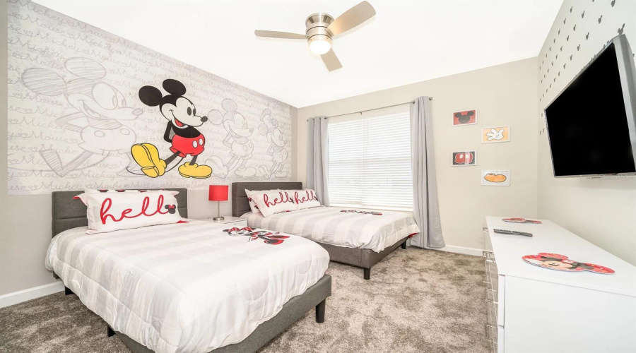 KISSIMMEE, Florida 34746, 5 Bedrooms Bedrooms, ,5 BathroomsBathrooms,Residential,For Sale,BOOKMARK,0,MFRO6385989