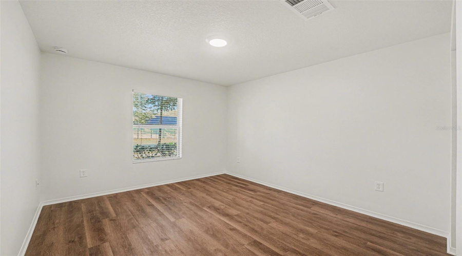 DAVENPORT, Florida 33896, 4 Bedrooms Bedrooms, ,2 BathroomsBathrooms,Residential,For Sale,WAKEVIEW,0,MFRO6385867