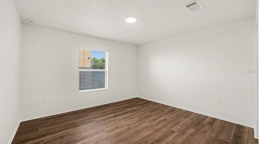 DAVENPORT, Florida 33896, 4 Bedrooms Bedrooms, ,2 BathroomsBathrooms,Residential,For Sale,WAKEVIEW,0,MFRO6385867