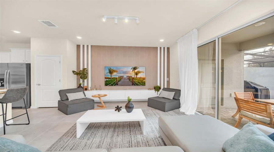 DAVENPORT, Florida 33837, 5 Bedrooms Bedrooms, ,4 BathroomsBathrooms,Residential,For Sale,OAKMOSS,0,MFRO6385813