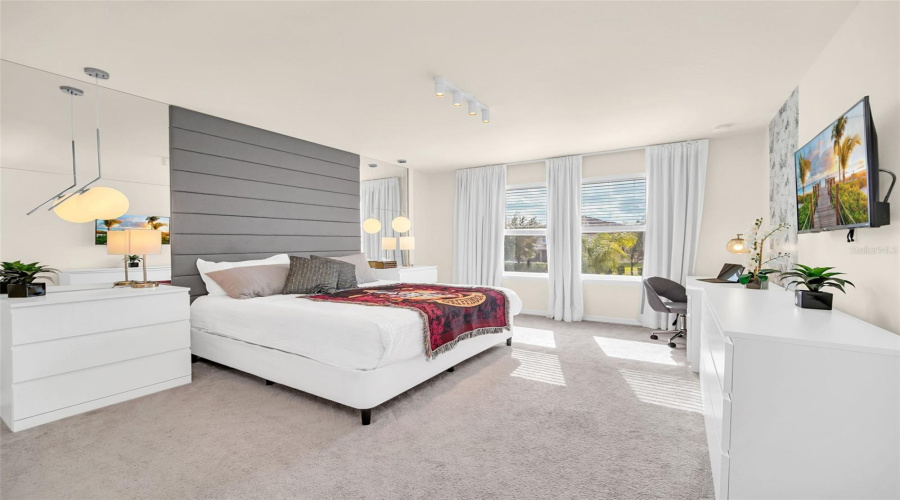 DAVENPORT, Florida 33837, 5 Bedrooms Bedrooms, ,4 BathroomsBathrooms,Residential,For Sale,OAKMOSS,0,MFRO6385813