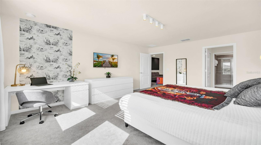 DAVENPORT, Florida 33837, 5 Bedrooms Bedrooms, ,4 BathroomsBathrooms,Residential,For Sale,OAKMOSS,0,MFRO6385813