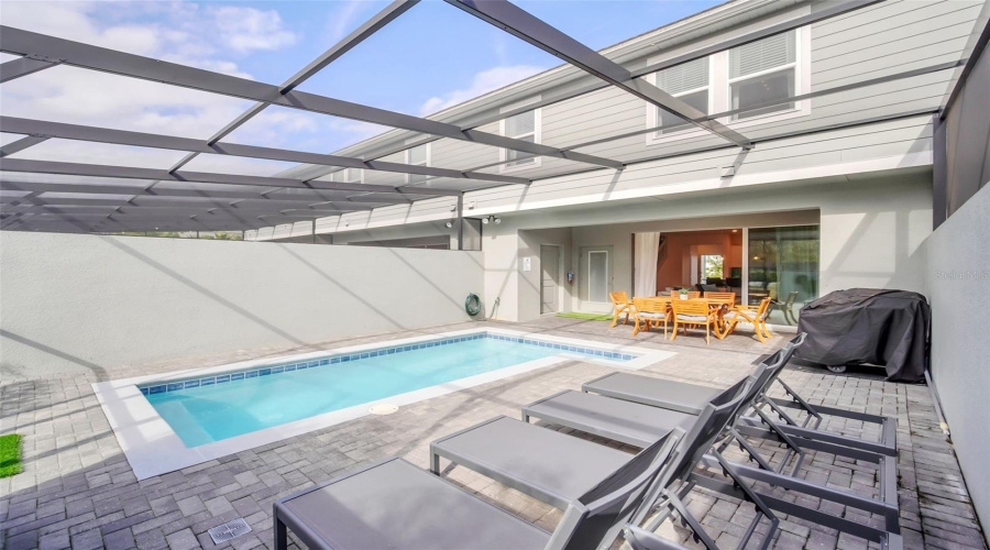 DAVENPORT, Florida 33837, 5 Bedrooms Bedrooms, ,4 BathroomsBathrooms,Residential,For Sale,OAKMOSS,0,MFRO6385813