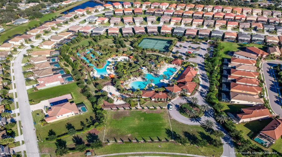 DAVENPORT, Florida 33837, 5 Bedrooms Bedrooms, ,4 BathroomsBathrooms,Residential,For Sale,OAKMOSS,0,MFRO6385813