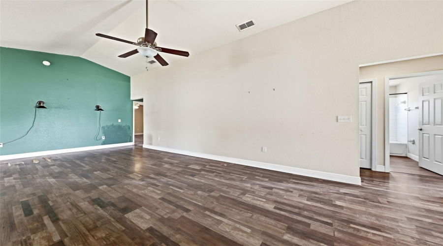 DAVENPORT, Florida 33837, 4 Bedrooms Bedrooms, ,2 BathroomsBathrooms,Residential,For Sale,MYSTERY,0,MFRO6386056