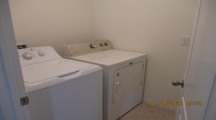 DAVENPORT, Florida 33837, 4 Bedrooms Bedrooms, ,2 BathroomsBathrooms,Residential,For Sale,NOBLE,0,MFRL4959789