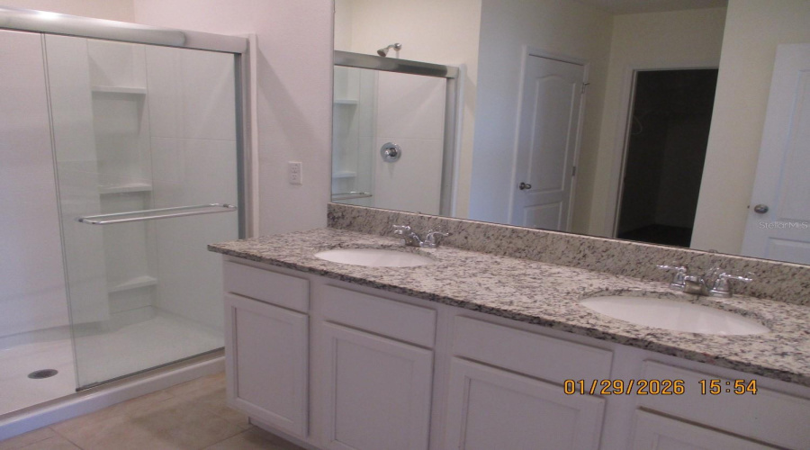 DAVENPORT, Florida 33837, 4 Bedrooms Bedrooms, ,2 BathroomsBathrooms,Residential,For Sale,NOBLE,0,MFRL4959789