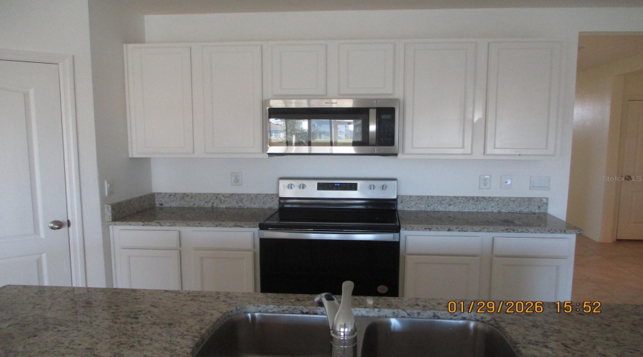 DAVENPORT, Florida 33837, 4 Bedrooms Bedrooms, ,2 BathroomsBathrooms,Residential,For Sale,NOBLE,0,MFRL4959789