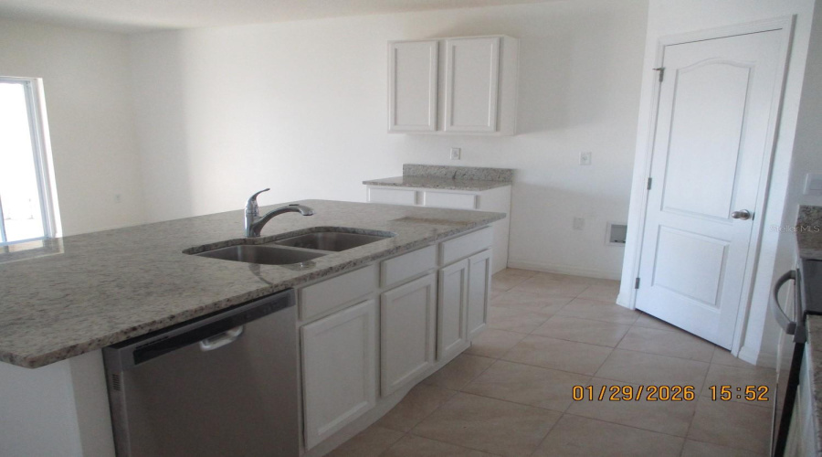 DAVENPORT, Florida 33837, 4 Bedrooms Bedrooms, ,2 BathroomsBathrooms,Residential,For Sale,NOBLE,0,MFRL4959789