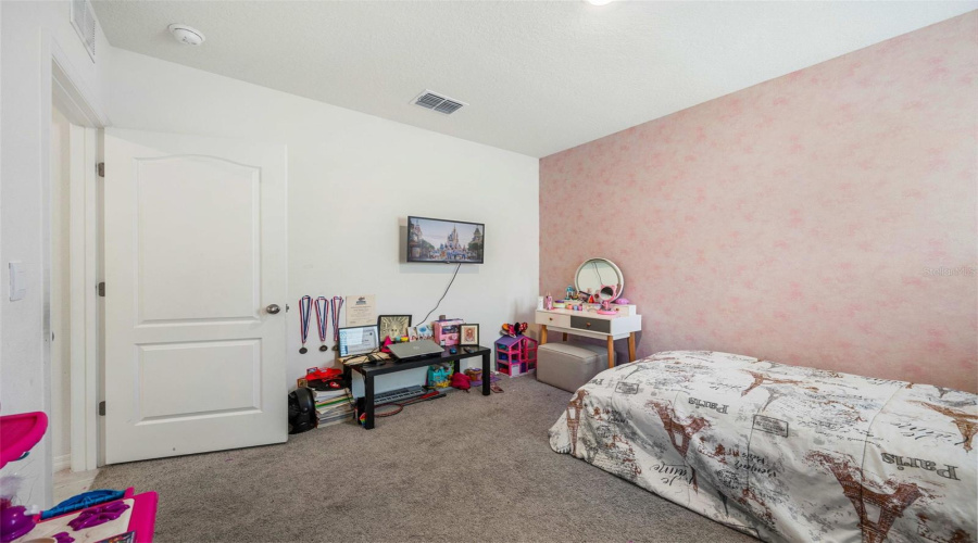 DAVENPORT, Florida 33837, 3 Bedrooms Bedrooms, ,2 BathroomsBathrooms,Residential,For Sale,CUMBERLAND,0,MFRO6386181