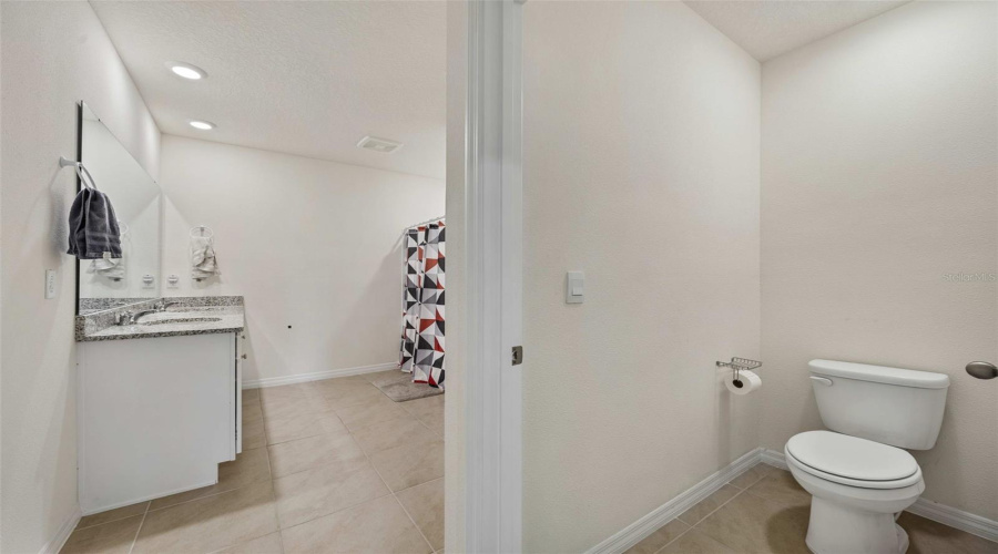 DAVENPORT, Florida 33837, 3 Bedrooms Bedrooms, ,2 BathroomsBathrooms,Residential,For Sale,CUMBERLAND,0,MFRO6386181