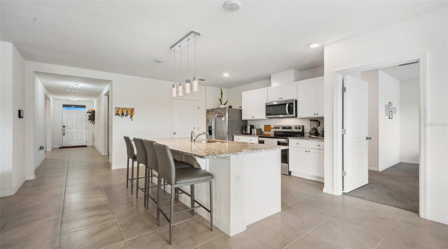 DAVENPORT, Florida 33837, 3 Bedrooms Bedrooms, ,2 BathroomsBathrooms,Residential,For Sale,CUMBERLAND,0,MFRO6386181