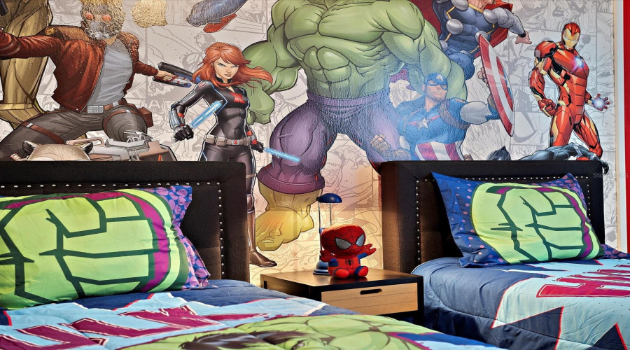 DAVENPORT, Florida 33897, 7 Bedrooms Bedrooms, ,5 BathroomsBathrooms,Residential,For Sale,LANA,0,MFRO6386038