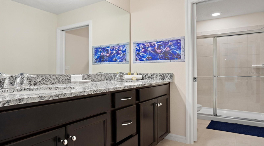 DAVENPORT, Florida 33897, 7 Bedrooms Bedrooms, ,5 BathroomsBathrooms,Residential,For Sale,LANA,0,MFRO6386038