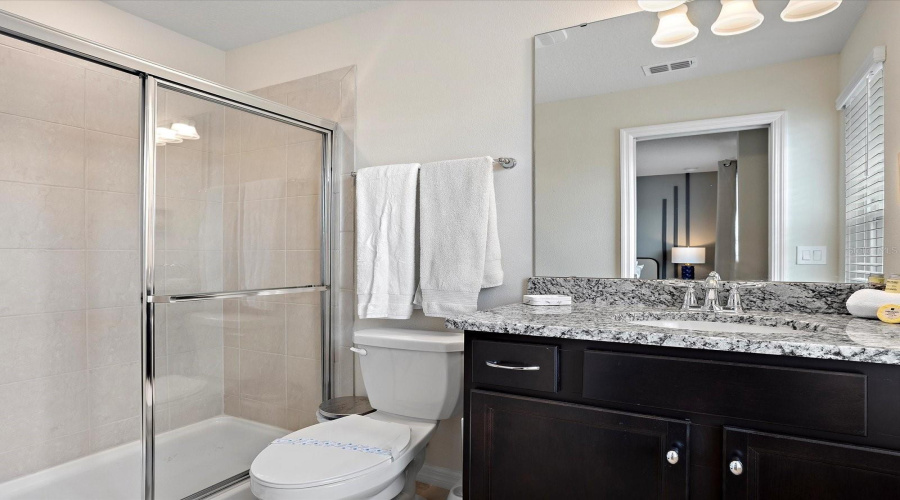 DAVENPORT, Florida 33897, 7 Bedrooms Bedrooms, ,5 BathroomsBathrooms,Residential,For Sale,LANA,0,MFRO6386038