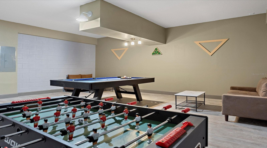 DAVENPORT, Florida 33897, 7 Bedrooms Bedrooms, ,5 BathroomsBathrooms,Residential,For Sale,LANA,0,MFRO6386038