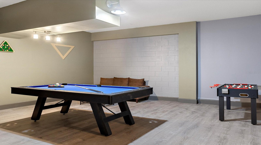 DAVENPORT, Florida 33897, 7 Bedrooms Bedrooms, ,5 BathroomsBathrooms,Residential,For Sale,LANA,0,MFRO6386038