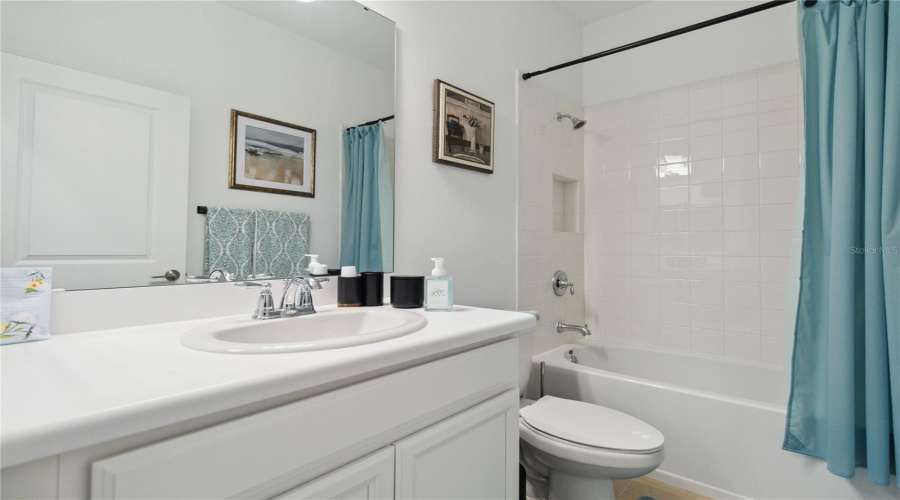 KISSIMMEE, Florida 34746, 4 Bedrooms Bedrooms, ,3 BathroomsBathrooms,Residential,For Sale,GOBLET COVE,0,MFRS5144689