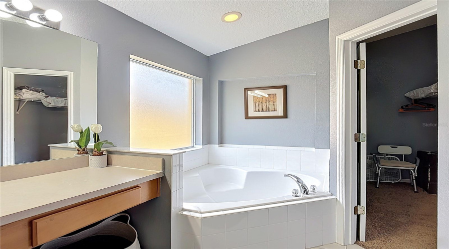 KISSIMMEE, Florida 34746, 4 Bedrooms Bedrooms, ,3 BathroomsBathrooms,Residential,For Sale,HIDEAWAY BEACH,0,MFRS5144710