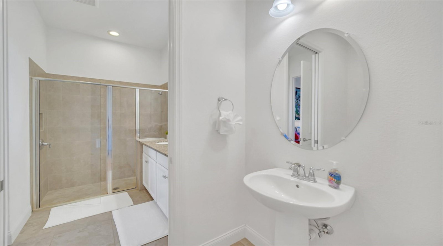 DAVENPORT, Florida 33896, 3 Bedrooms Bedrooms, ,2 BathroomsBathrooms,Residential,For Sale,CAPTIVA,0,MFRA4682725