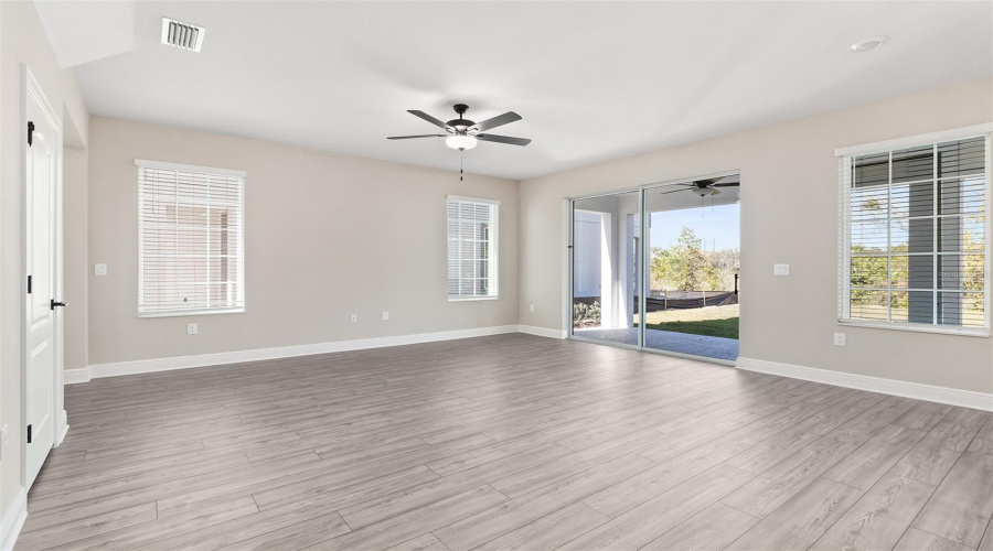 KISSIMMEE, Florida 34747, 4 Bedrooms Bedrooms, ,2 BathroomsBathrooms,Residential,For Sale,SOMERSWORTH,0,MFRTB8421986