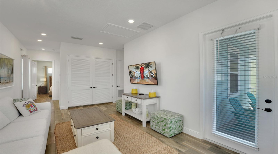 KISSIMMEE, Florida 34747, 3 Bedrooms Bedrooms, ,3 BathroomsBathrooms,Residential,For Sale,SALTED RIM,0,MFRO6385963