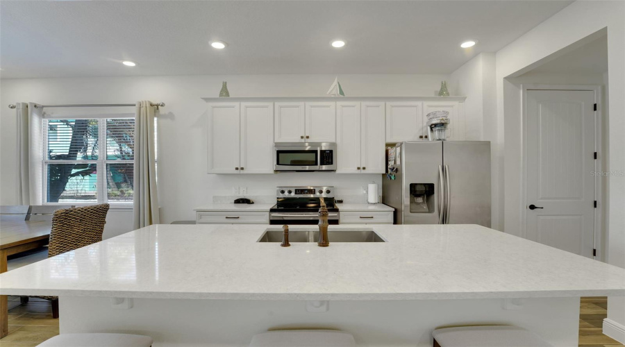 KISSIMMEE, Florida 34747, 3 Bedrooms Bedrooms, ,3 BathroomsBathrooms,Residential,For Sale,SALTED RIM,0,MFRO6385963