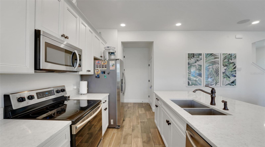 KISSIMMEE, Florida 34747, 3 Bedrooms Bedrooms, ,3 BathroomsBathrooms,Residential,For Sale,SALTED RIM,0,MFRO6385963