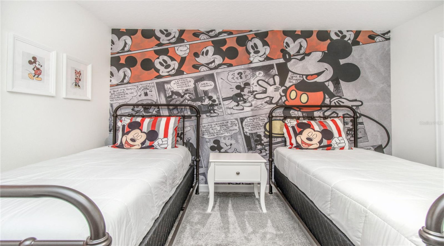 KISSIMMEE, Florida 34746, 6 Bedrooms Bedrooms, ,6 BathroomsBathrooms,Residential,For Sale,STANZA,0,MFRTB8447061