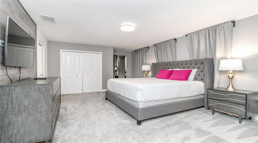 KISSIMMEE, Florida 34746, 6 Bedrooms Bedrooms, ,6 BathroomsBathrooms,Residential,For Sale,STANZA,0,MFRTB8447061