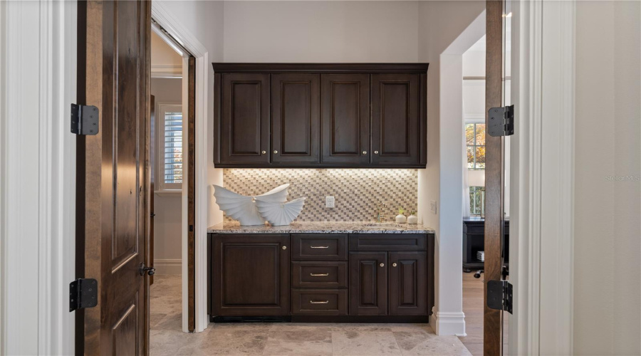 ORLANDO, Florida 32836, 5 Bedrooms Bedrooms, ,5 BathroomsBathrooms,Residential,For Sale,LOS FELIZ,0,MFRO6376962