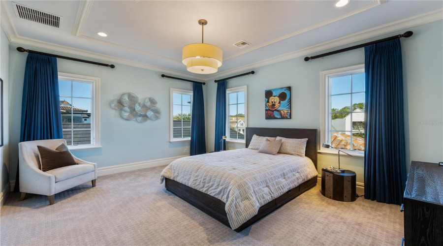 ORLANDO, Florida 32836, 5 Bedrooms Bedrooms, ,5 BathroomsBathrooms,Residential,For Sale,LOS FELIZ,0,MFRO6376962