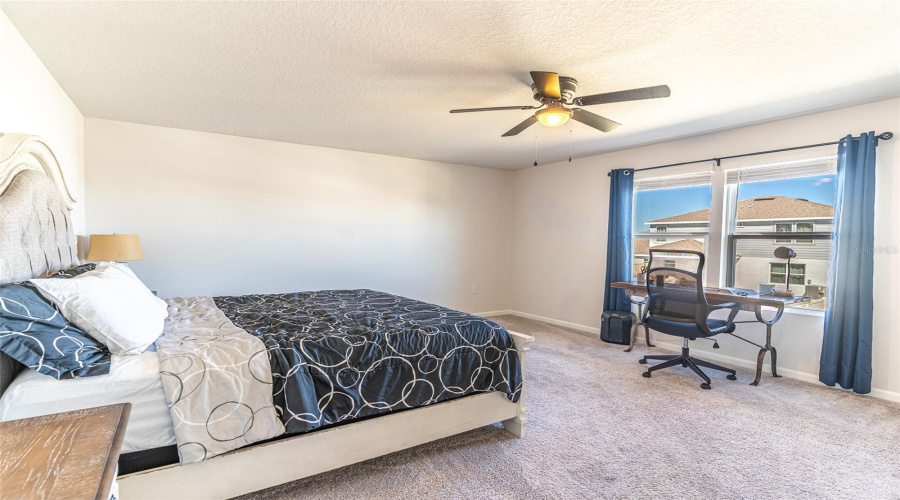 DAVENPORT, Florida 33837, 5 Bedrooms Bedrooms, ,3 BathroomsBathrooms,Residential,For Sale,SUGARWOOD,0,MFRL4959593