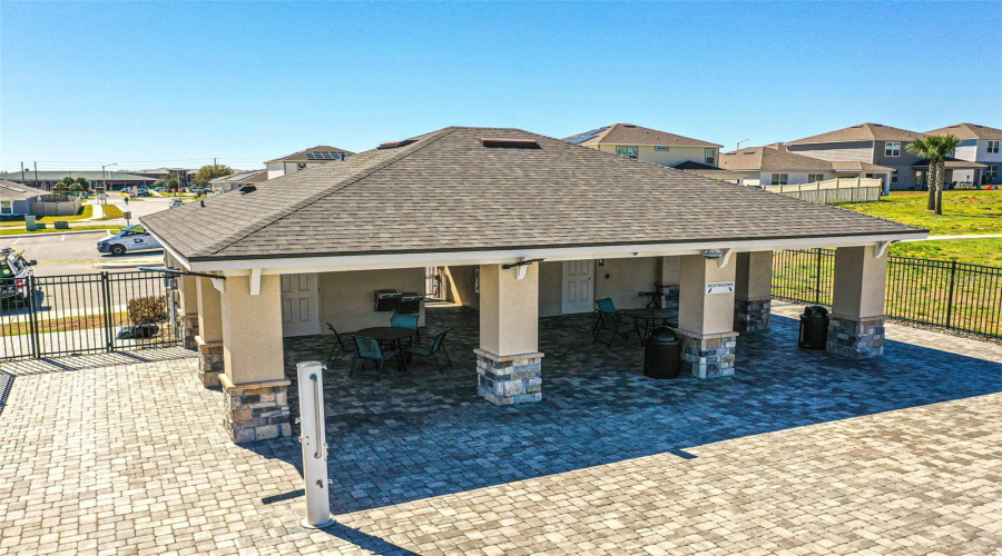 DAVENPORT, Florida 33837, 5 Bedrooms Bedrooms, ,3 BathroomsBathrooms,Residential,For Sale,SUGARWOOD,0,MFRL4959593